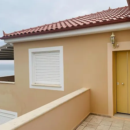 Cliff House #2 شقة *