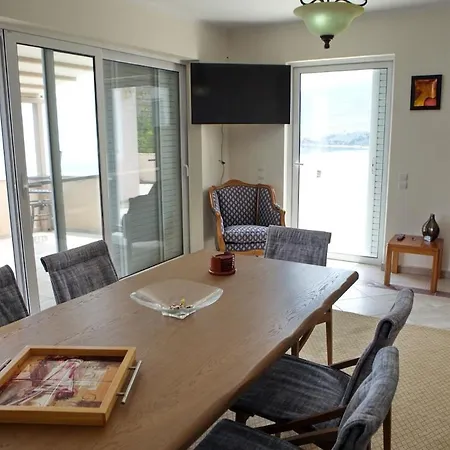 Cliff House #2 شقة