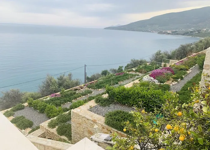 Cliff House #2 * Hánia